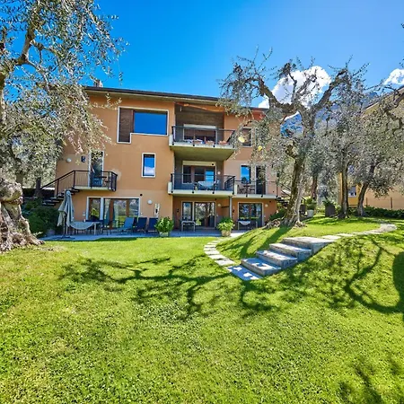 Apartment Callalillyjardin *