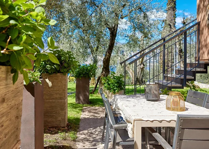 Callalillyjardin Apartamento Malcesine